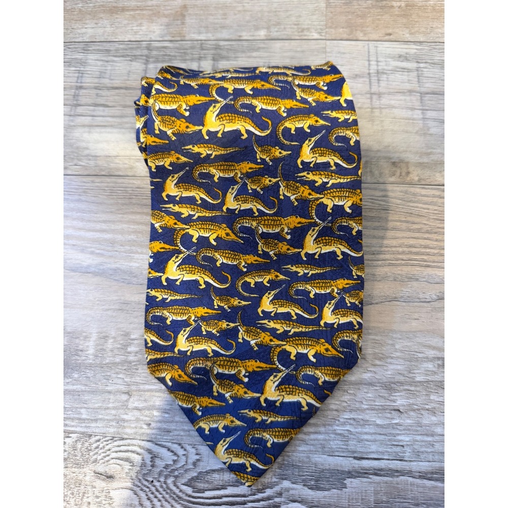 Dimarco Mens Necktie 100% Silk Crocodile Alligator Print Navy Blue Gold OS
